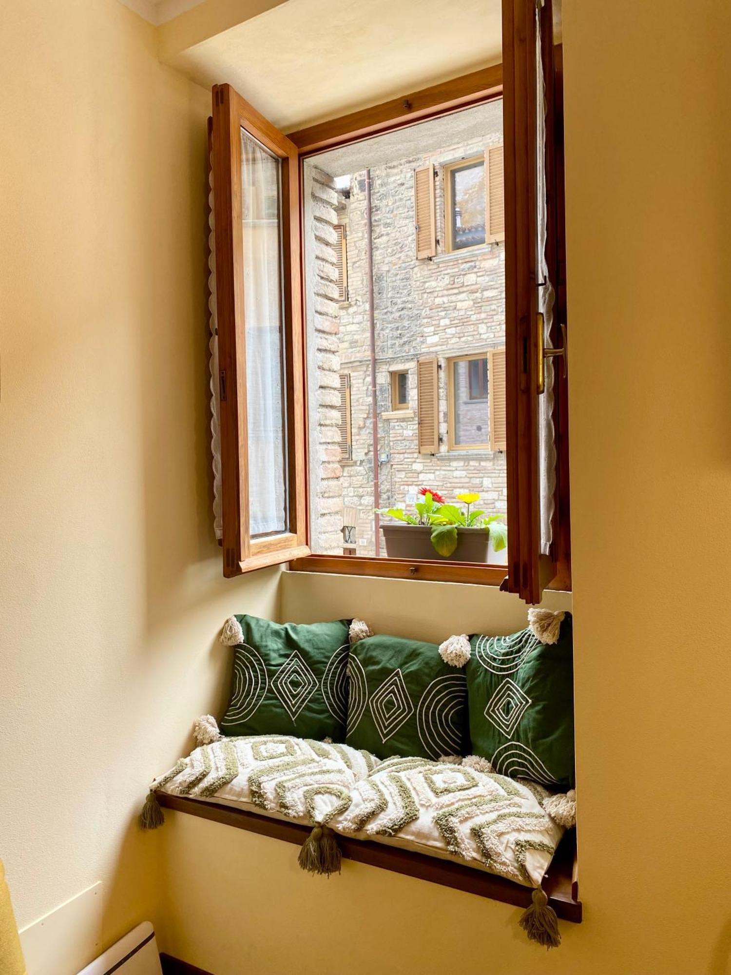 Casa Vacanze Il Borgo Gubbio Exteriör bild